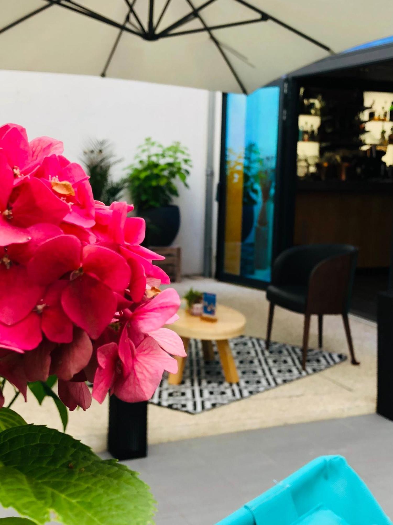 Hotel La Fabrique ラ・ロシェル エクステリア 写真