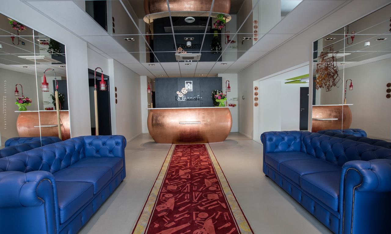 Hotel La Fabrique ラ・ロシェル エクステリア 写真