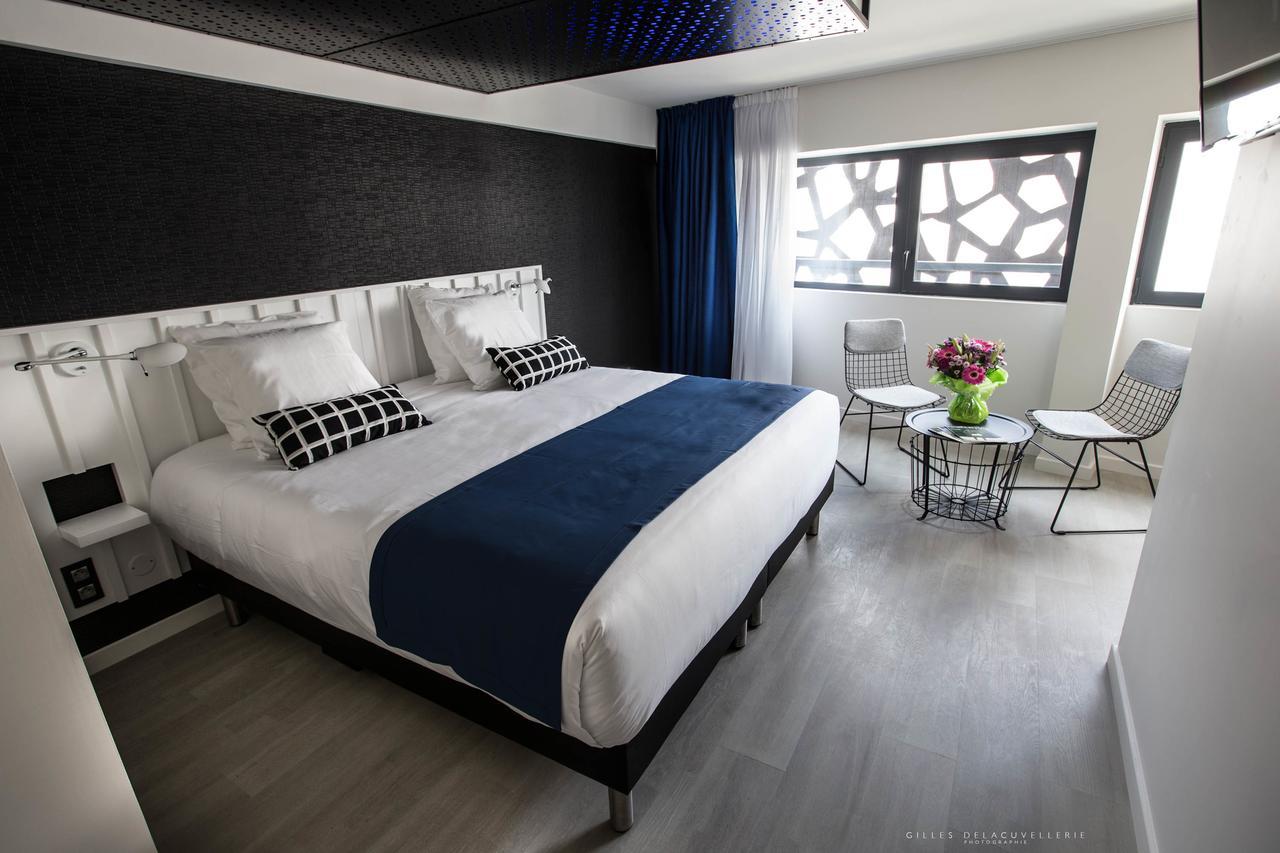 Hotel La Fabrique ラ・ロシェル エクステリア 写真